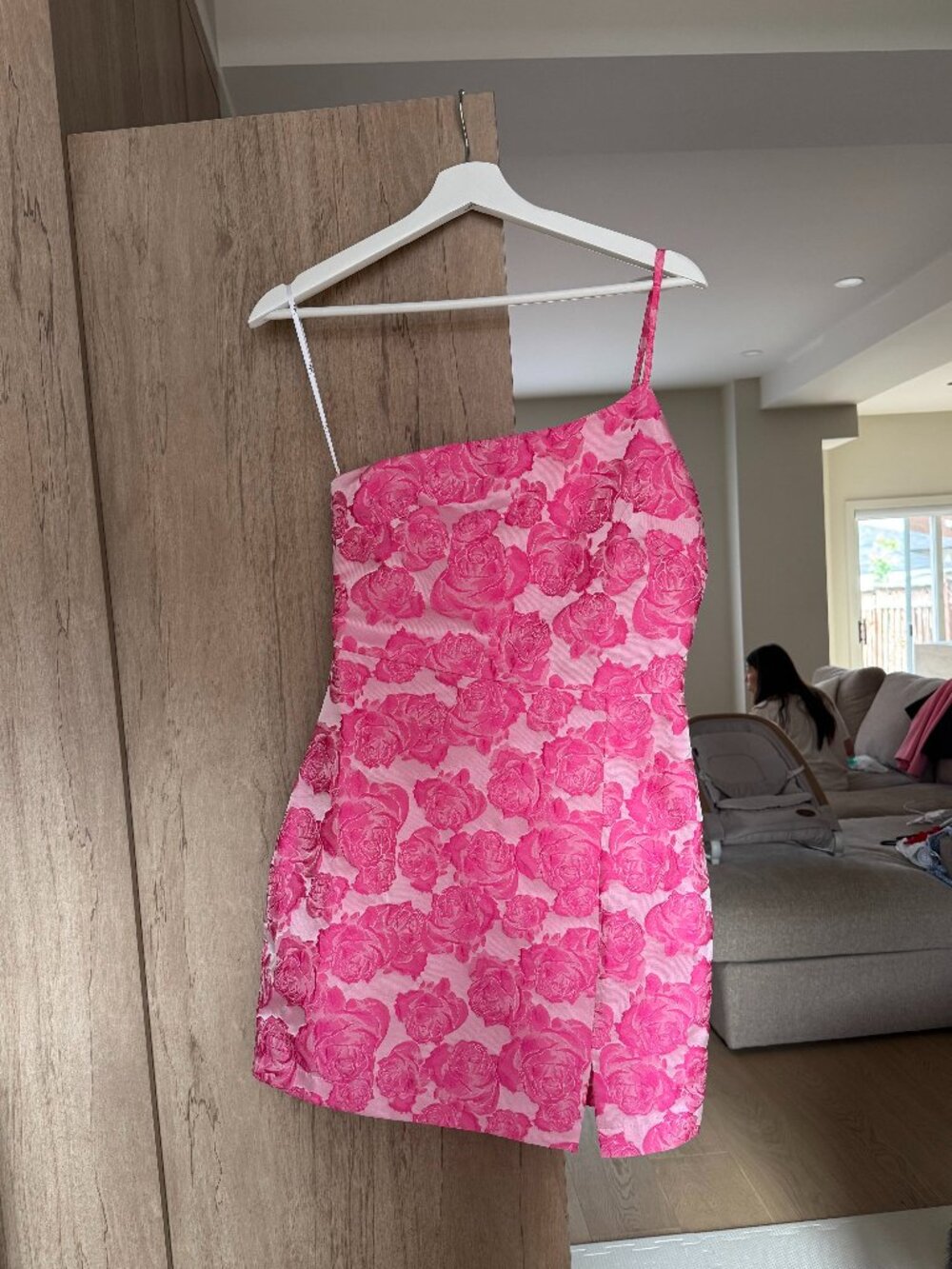 PINK LULUS DRESS - SIZE SMALL